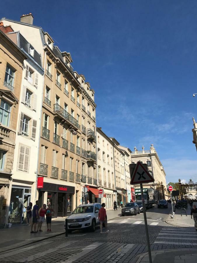 Appartement Place Stanislas Nancy Exterior photo